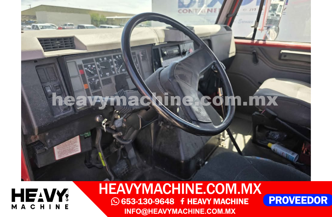 Camión Day Cab 1999 INTERNATIONAL 8100
