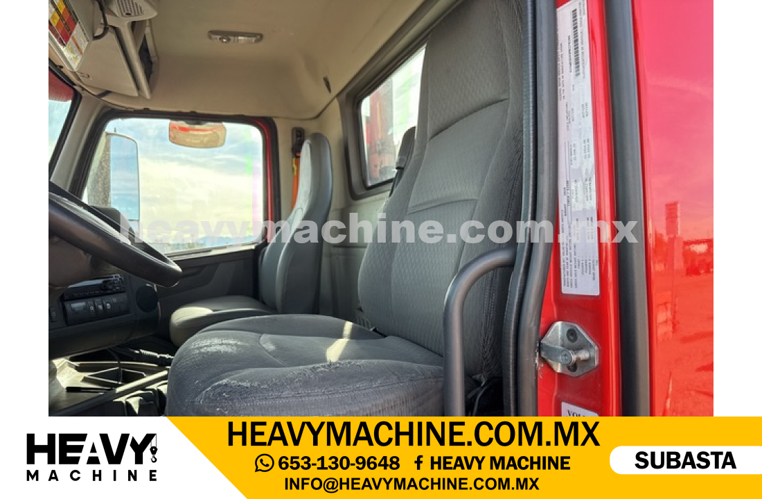 Camión Day Cab 2021 VOLVO VNR