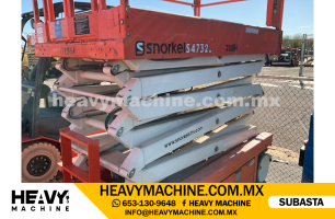 Equipo de elevación Tijera 2016 SNORKEL S4732E