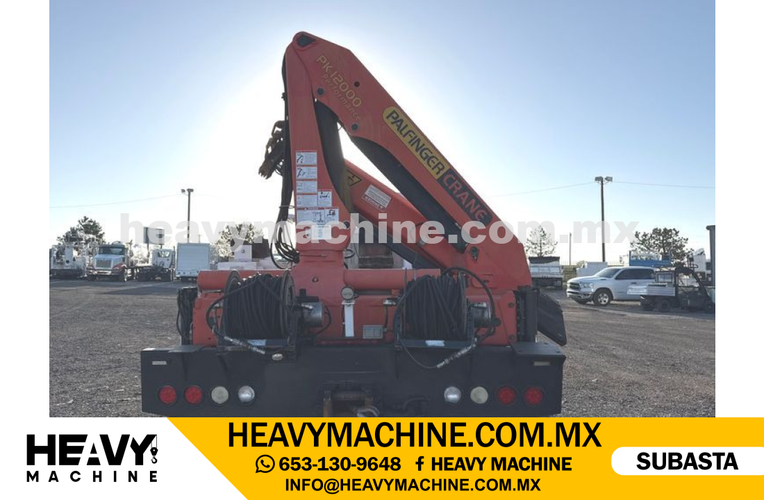 Grúa Articulada 2012 FREIGHTLINER