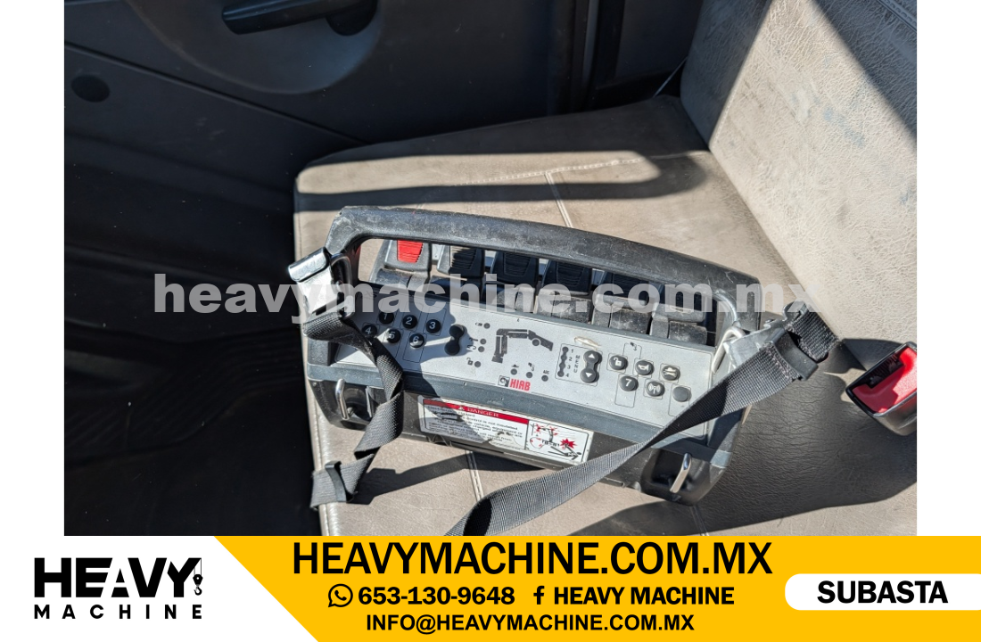 Grúa Articulada 2015 FREIGHTLINER 114SD