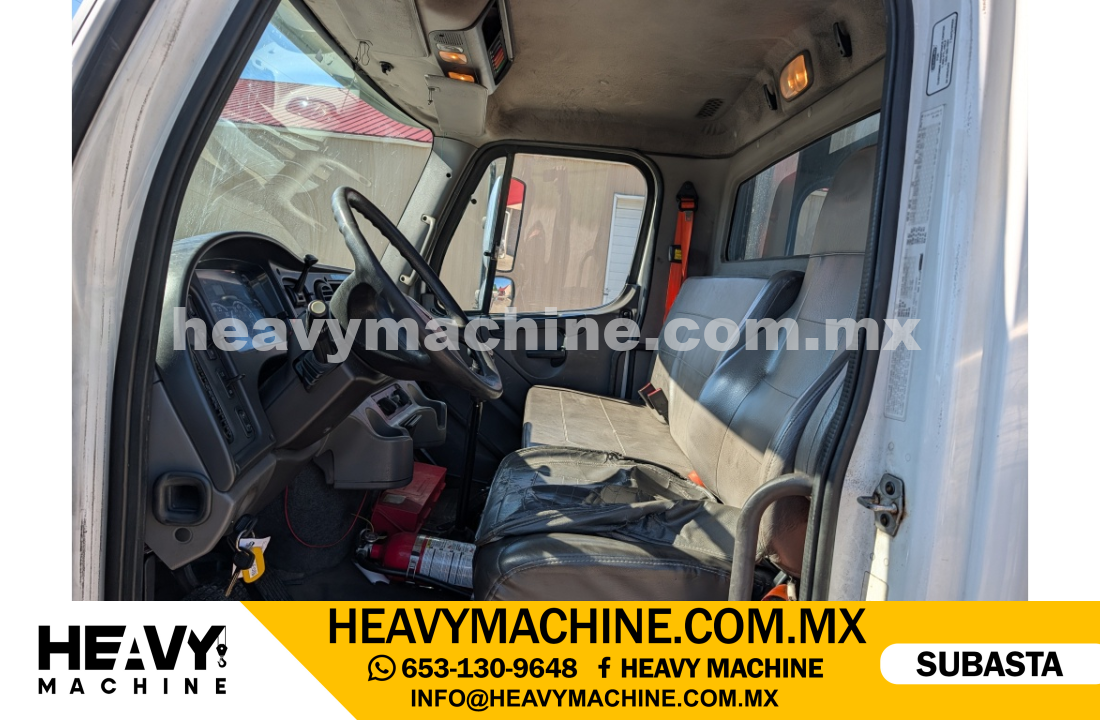 Grúa Articulada 2015 FREIGHTLINER 114SD