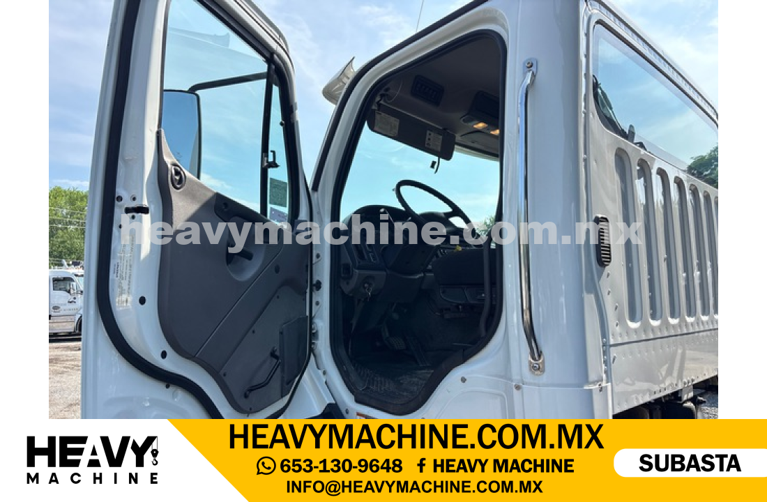 Grúa Articulada 2016 FREIGHTLINER 114SD