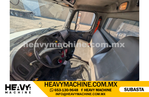Grúa Articulada 2015 FREIGHTLINER 114SD