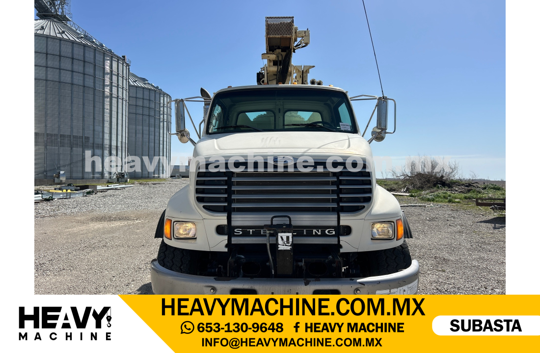 Grúa Titán 2007 STERLING LT8500