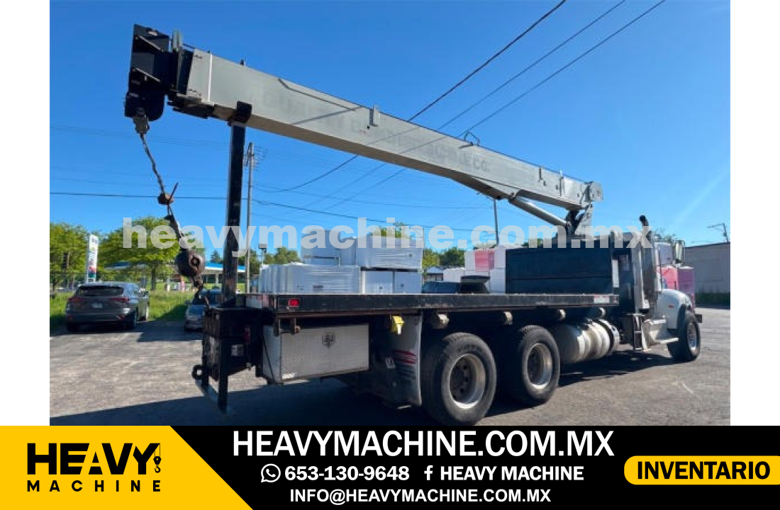 Grúa Titán 2015 PETERBILT 348