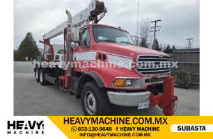 Grúa Titán 2004 STERLING LT8513