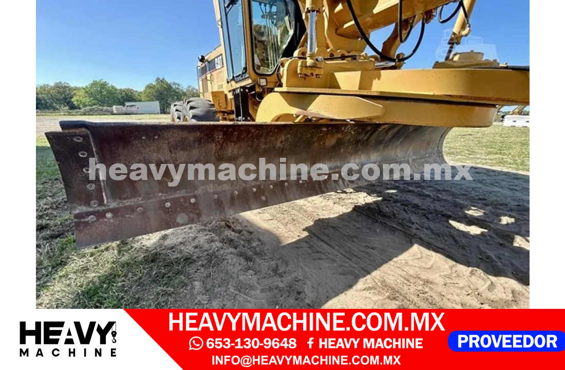 Maquinaria Pesada Motoconformadora 2001 CAT 140H