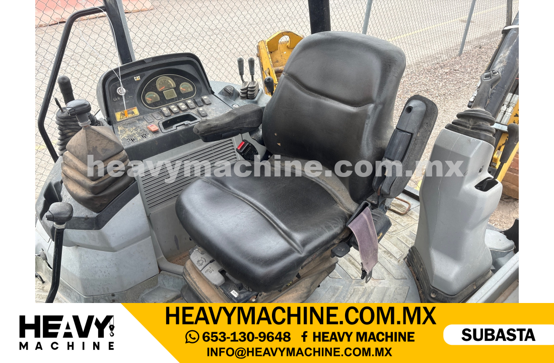 Maquinaria Pesada Retroexcavadora 2014 CAT 420F