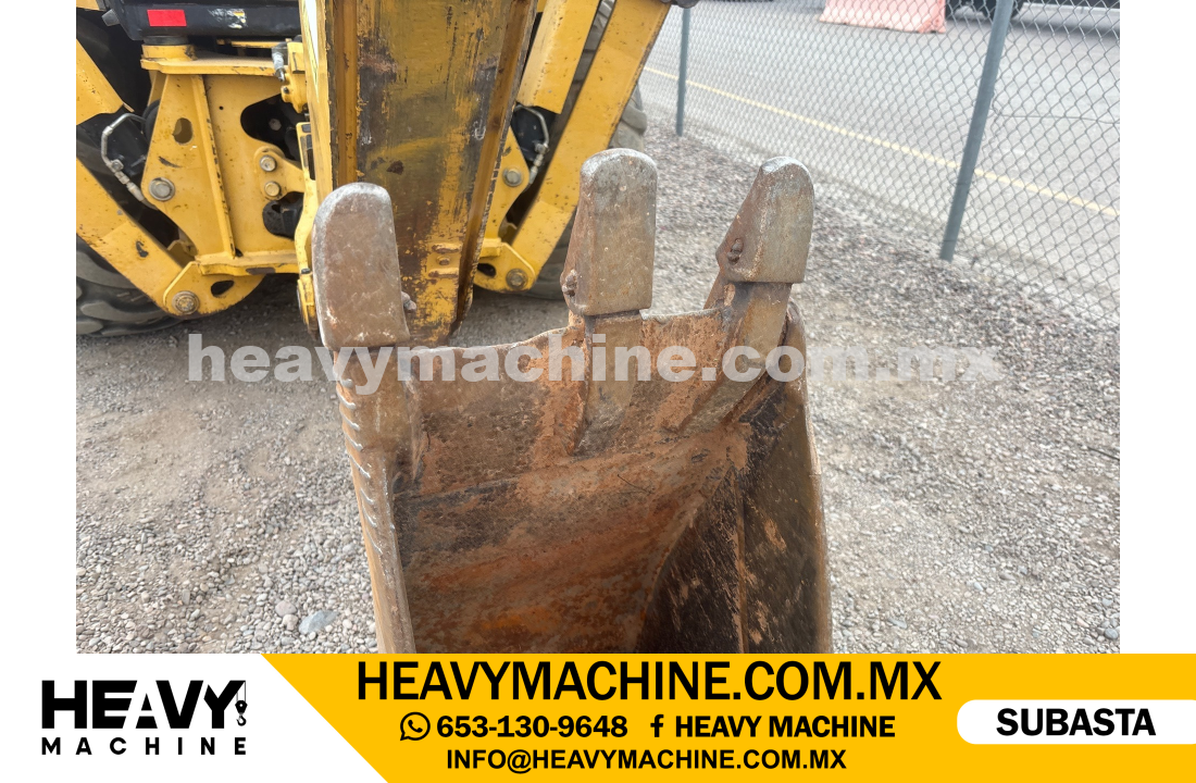 Maquinaria Pesada Retroexcavadora 2014 CAT 420F